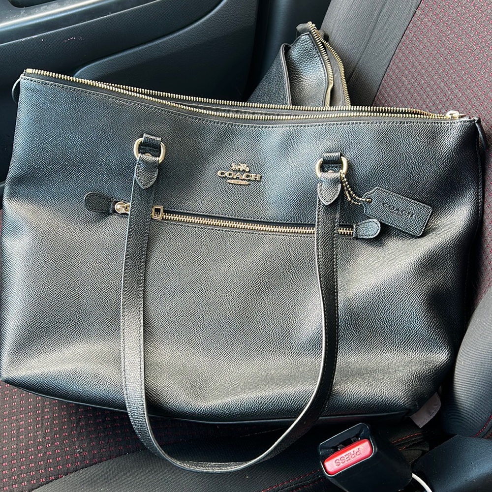Coach purse and wallet set